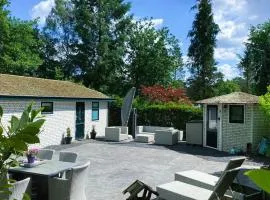 FELICITY - Family Home in the forest
