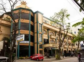 Crown Royale Hotel