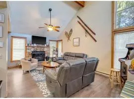 Camelback Private Home located behind Waterpark & Ski Lift