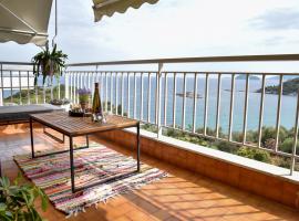 Beach apartment, hotel in Paleo Tsifliki
