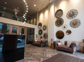 Aqua Dreams -Serviced Luxury Apartment, Coyles Place at Portland 88