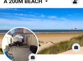 A 200 m BEACH, hotel in Sangatte