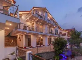 Alaya Stays Amara Dusk 4BHK Villa in Nainital