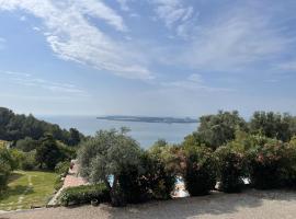 Casalinho do Farol, Serra da Arrábida, chata v destinaci Setúbal