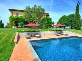 Villa Marliana by PosarelliVillas