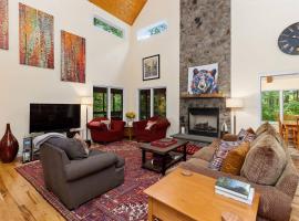 Bluebird Mountain Home, vacation home in Mount Torry Furnace