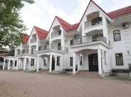 Five Villas Hotel