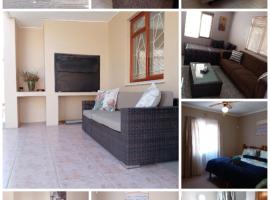 Leipoldt street 3, cheap hotel in Clanwilliam