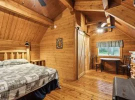 Lost Horse Lodge King Cabin 12