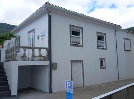 Casa do Rossio, Hotel in Fajazinha