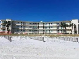 Aqua Villa #105 Beachside 2 bedroom condo