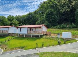 Chalet Etxean, de 1 à 6 personnes avec Barbecue, Parking et Piscine、アスパレンのシャレー