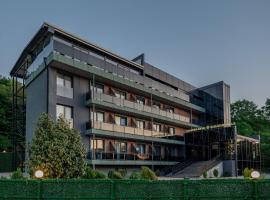 Sabaduri Hills, viešbutis mieste Tsʼkhvarichamia