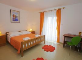 Guest House Renata, gjestgiveri i Zadar