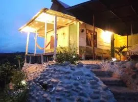 La Parada del Pelicano, El Ranchito Surf