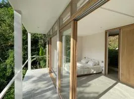 Raíces, The Jungle Penthouse