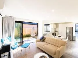 Brand New, Private & Central Townhouse