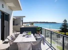 Mollymook Luxury Beachfront Apartment 10