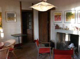 le Petit Paris, hotel v destinaci Flagey-Échézeaux