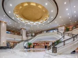 Gold Source Sunshine Hotel