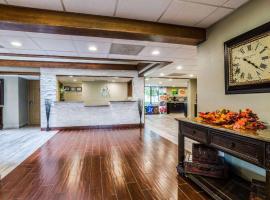 Quality Inn & Suites, hotel v destinaci Winfield