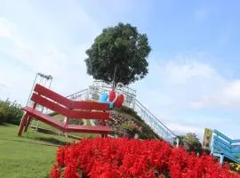 Montana Cotswolds Resort