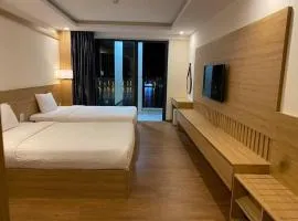 Luxe Hotel