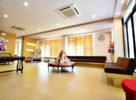 Na Tubthieng Boutique Resort Trang, hotel poblíž Letiště Trang - TST, Ban Phlu Phli