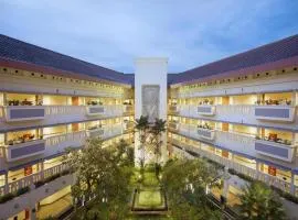 Puri KIIC Golf View Hotel