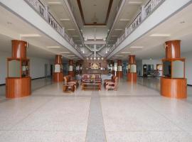 OYO 75394 Sakthong Grand Hotel, hotel in Ban Mai Thung Mot