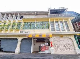 Art Hotel Sanamchai