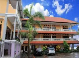 Baru Dua Beach Hotel and Restaurant