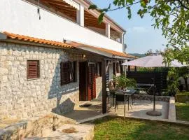 Gorgeous Apartment In Omisalj With Wifi