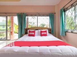OYO 949 Sansuk Resort Paknampran, hotel en Pran Buri