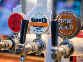 Caledonian Hotel Echuca, alojamiento con cocina en Echuca