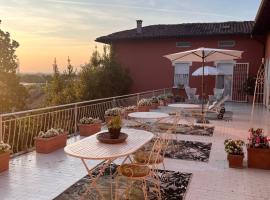 Villa House and Garden B&B, hotel v destinaci Montichiari