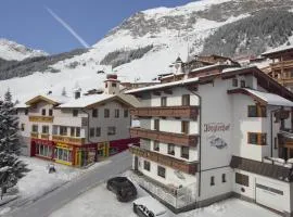 Haus Hintertux、トゥクスのゲストハウス