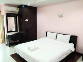 OYO 75399 Choktipparat Place, hotel in Udon