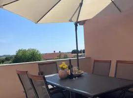 Apartment Doraj