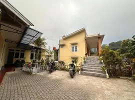 OYO 92995 Villa Ragill