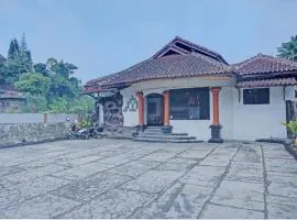 OYO 92994 Wisma Kencana Indah