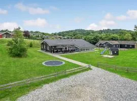 Amazing Home In Ebeltoft With Wifi