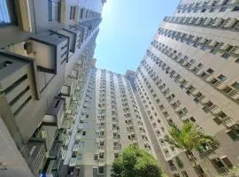 OYO 93365 Apartement Gateway By Sarana Cipta Mahakarya Ii