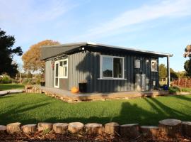 Oak Lodge, hotel a Taheke