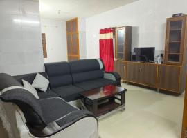 HB'S Nest HOMESTAY SPACIOUS 2BHK HILL VIEW APPARTMENT, ubytování v soukromí v destinaci Tirupati