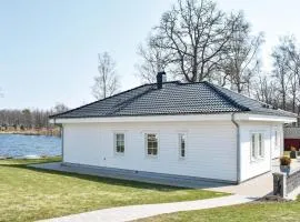 Gorgeous Home In Åseda With Wifi