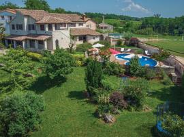 Gorgeous Home In Visnjan With Wifi, hôtel à Višnjan