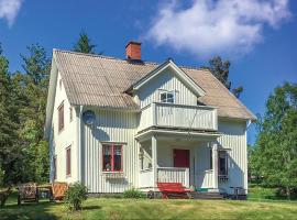 Three-Bedroom Holiday Home In Eksharad, hotel v destinaci Ekshärad