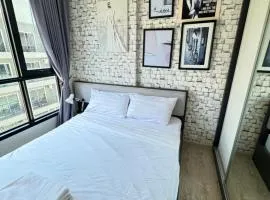 芭提雅市中心The Base 高端公寓酒店