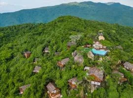 야롱베이 어슬리 파라다이스 버드 네스트 리조트(마운틴 빌라)